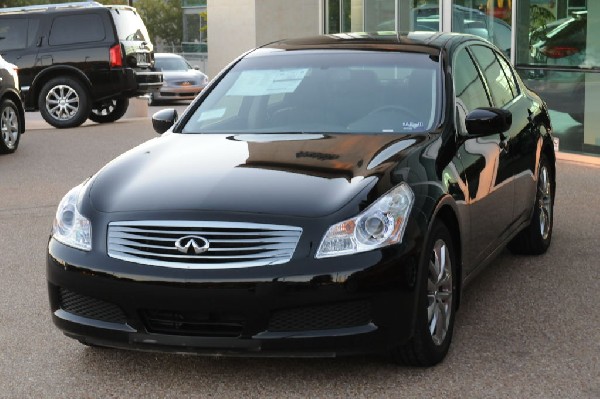 Dealership Walkthrough 11/01/09 Austin Infiniti