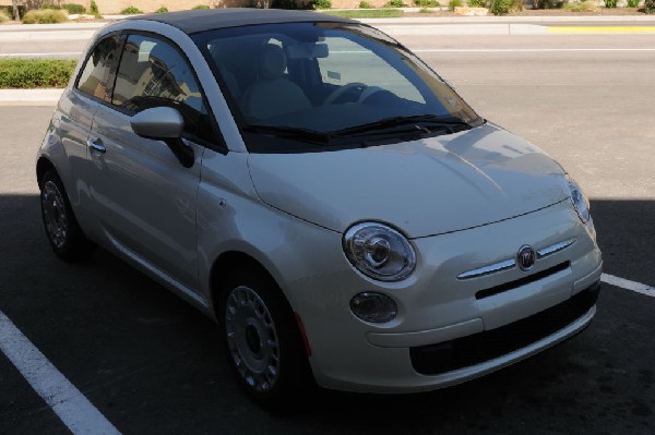 Fiat 500 - Dealership walkthru - 06/27/11 Austin Fiat - Austin Texas