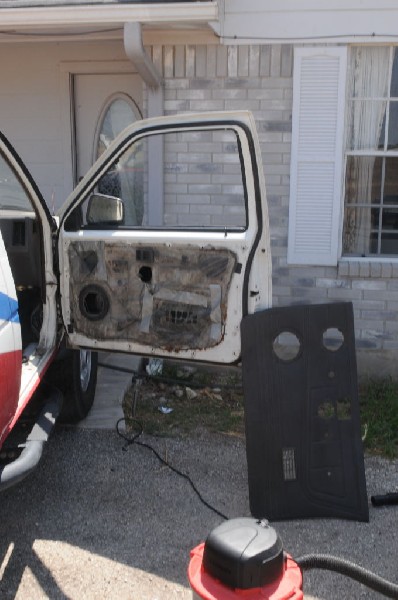 JeffBs 1988 Nissan Desert Runner 4x4 Hardbody Restoration Project - photo b