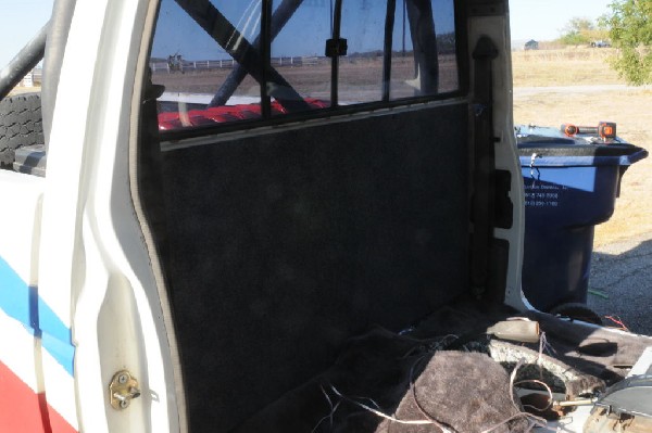 JeffBs 1988 Nissan Desert Runner 4x4 Hardbody Restoration Project - photo b