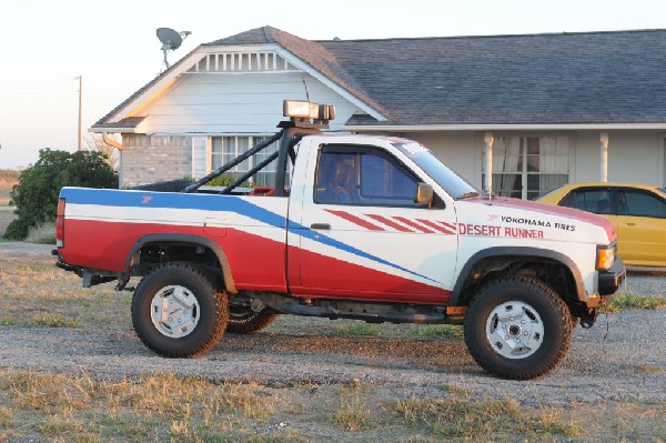 JeffBs 1988 Nissan Desert Runner 4x4 Hardbody Restoration Project - photo b