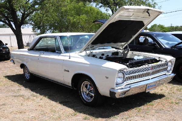 Austin Cars & Coffee Show - Leander, Texas 07/03/11 - photo by jeff bar