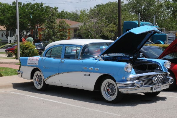 Austin Cars & Coffee Show - Leander, Texas 07/03/11 - photo by jeff bar