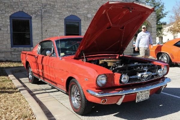 Leander Cars and Coffee Car Show, Leander Texas - 11/28/10 - photo by Jeff