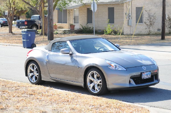 Leander Cars and Coffee Car Show, Leander Texas - 11/28/10 - photo by Jeff