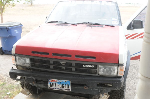 JeffBs 1988 Nissan Desert Runner 4x4 Hardbody Restoration Project - photo b