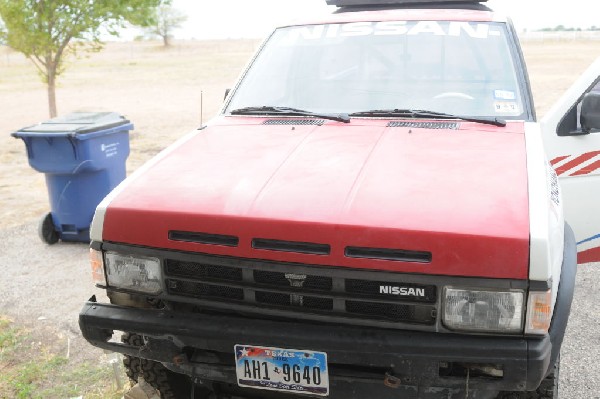 JeffBs 1988 Nissan Desert Runner 4x4 Hardbody Restoration Project - photo b