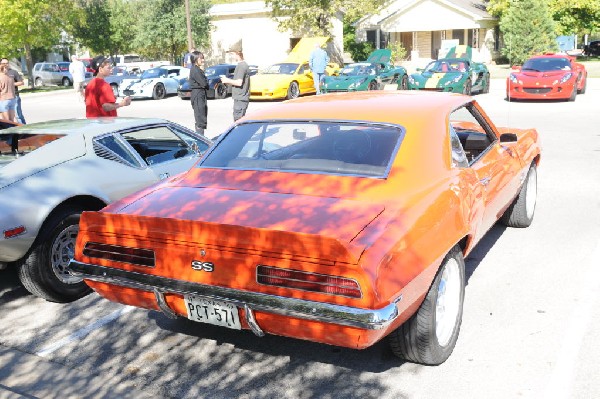 Leander Cars and Coffee Car Show, Leander Texas - 10/31/10 - photo by Jeff