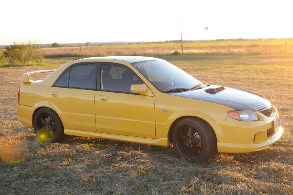 kingsnake racing 2003.5 MazdaSpeed Protege gets it's first graphic set