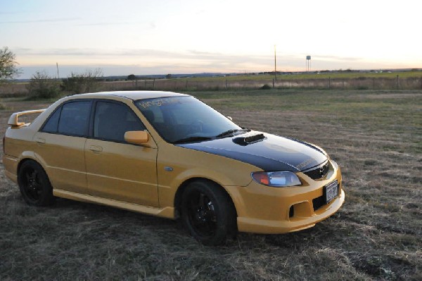 kingsnake racing 2003.5 MazdaSpeed Protege gets it's first graphic set